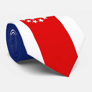 Die amerikanische Yachtflagge liegt an der Marina Krawatte