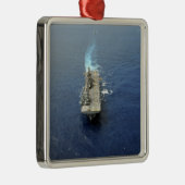 Die Amphibien-Bereitschaftsgruppe Kearsarge Silbernes Ornament (Rechts)