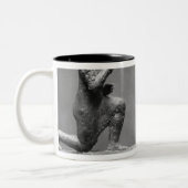 Die Anbeter von Larsa, alias König Zweifarbige Tasse (Links)