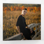 Die Ankündigung der Lässigen Absolventen-Tri-Fold- (Innen Erste Seite)