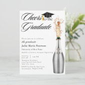 Die Ankündigung des Graduate Abschluss (Stehend Vorderseite)