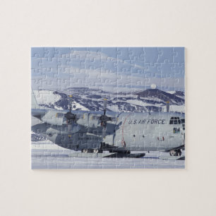 Die Antarktis, Ross-Insel, McMurdo Station, C-130 Puzzle