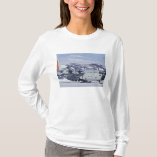 Die Antarktis, Ross-Insel, McMurdo Station, C-130 T-Shirt