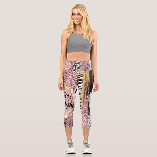 Die antisoziale Schmetterlingskatze mit hoher Wais Capri Leggings (Vorderseite)