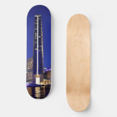 Die Architektur des Dubai Marina Skateboard (Vorderseite)