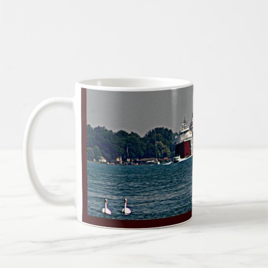 Die Arthur M. Anderson Coffee Tasse (Links)
