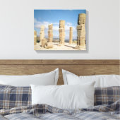 Die atlanteanischen Säulen oben auf der Pyramide B Leinwanddruck (Insitu (Schlafzimmer))
