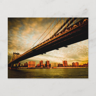 Die Aussicht auf die Brücke von Manhattan von der Postkarte