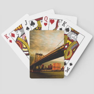 Die Aussicht auf die Brücke von Manhattan von der  Spielkarten