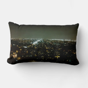 Die Aussicht auf die City Lights bei Nacht Lendenkissen