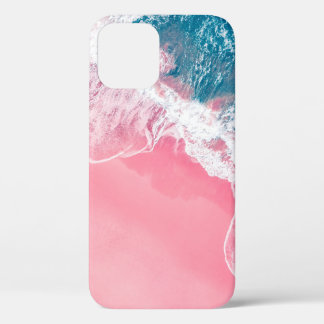 Die Aussicht aus der Luft auf einen rosa Sandstran Case-Mate iPhone Hülle