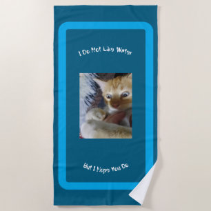 Die austauschbare Foto-Katze mag kein blaues Wasse Strandtuch