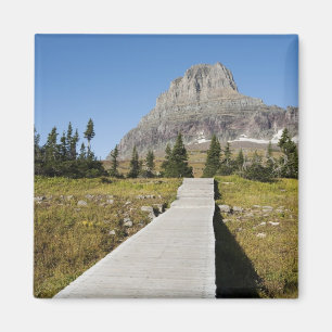 Die Bahn zur Ansicht von verstecktem See Magnet