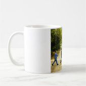 Die Bartles Crappy Straßen-Tasse Kaffeetasse (Links)