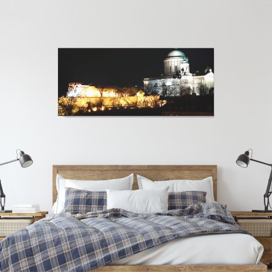 Die Basilika von Esztergom erstrahlte zu Weihnacht Leinwanddruck (Insitu (Schlafzimmer))