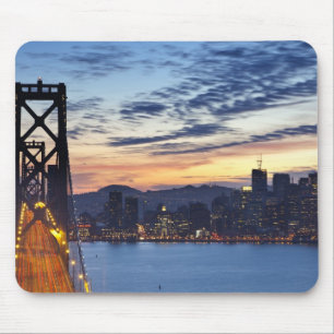 Die Bay Bridge von Treasure Island Mousepad