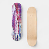 Die Berge nennen Abstrakte Schneealpen Skateboard (Vorderseite)