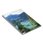 Die Berge nennen Zitat-Bergsee Notizblock (Rechte Seite)