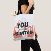 Die Berge rufen und ich muss gehen Tasche (Von Nahem)