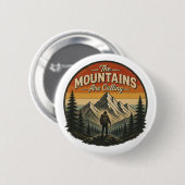 Die Berge rufen – Vintage Wandern Button (Vorne & Hinten)