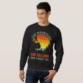 Die Berge rufen Wandertouren im Freien an Sweatshirt (Vorne ganz)