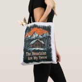 Die Berge sind meine Zuhause Tasche (Von Nahem)