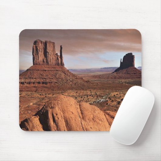 Die berühmten Mesas des Monument Valley, Utah. Mousepad (Mit Mouse)