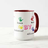 Die beste Mama Kinderhanddruckkunst personalisiere Tasse (VorderseiteRechts)