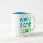 Die beste Neuigkeit der Lehrerwelt Zweifarbige Tasse (VorderseiteRechts)