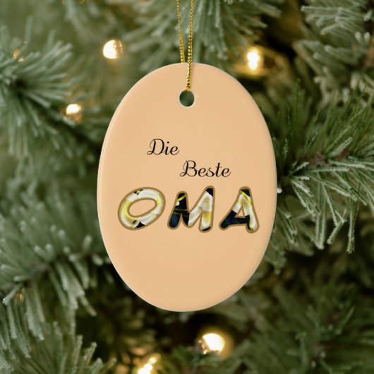 Die beste Oma in deutschem Ornament (Baum)