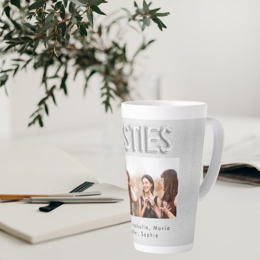 Die besten Freunde des silbernen Fotos Milchtasse