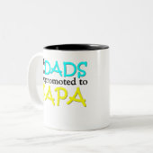 Die besten VÄTER erhalten zum PAPA gefördert Zweifarbige Tasse (Vorderseite Links)