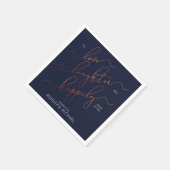 Die Blue Copper Engagement Party ist glücklich imm Serviette (Ecke)