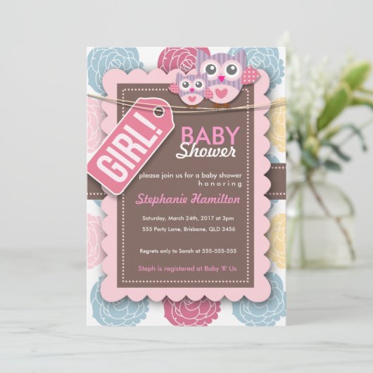 Die Blume ist farbig und mit einer Babydusche ausg Einladung (Stehend Vorderseite)