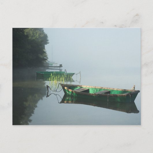 Die Boote auf dem ruhigen See - Postkarte (Vorderseite)