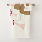 Die bordeauxrote Fläche, abstraktes geometrisches Badhandtuch Set (Insitu)