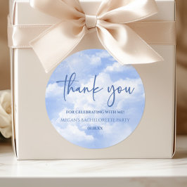 Die Braut ist auf Cloud Nine Blue Junggeselinnen-A Runder Aufkleber