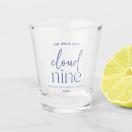 Die Braut ist auf Cloud Nine Blue Junggeselinnen-A Schnapsglas
