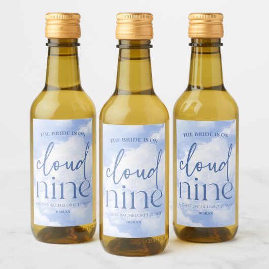Die Braut ist auf Cloud Nine Blue Junggeselinnen-A Weinetikett (Flaschen)