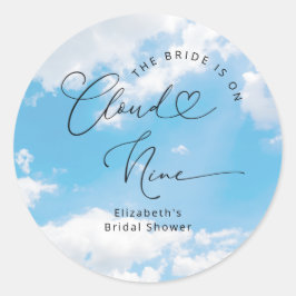 Die Braut ist auf neun Brautparty wolkig Runder Aufkleber