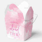 Die Braut ist auf wolkigen neunfarbigen Brautparty Geschenkschachtel (Geöffnet)