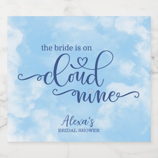 Die Braut steht auf Cloud 9 Schaumweinetikett (Einzelnes Label)