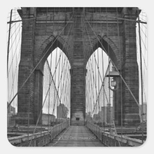 Die Brooklyn Bridge in New York City Quadratischer Aufkleber