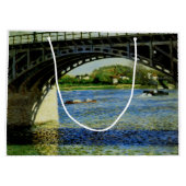 Die Brücke in Argenteuil und die Seine Große Geschenktüte (Rückseite)
