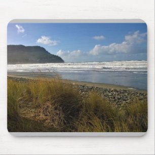 Die Bucht direkt am Meer, die Küste von Oregon Mousepad