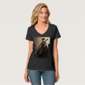 Die Cellist (von Joseph DeCamp) T-Shirt (Vorderseite Vollansicht)