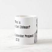 Die Clarence Graf Gideon Mugshot-Tasse Kaffeetasse (Mittel)