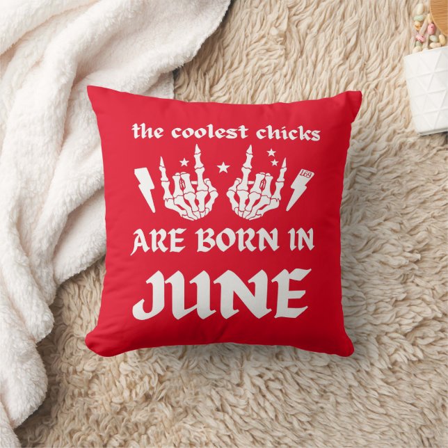 DIE COOLEN SCHICKEN SIND IM JUNI GEBOREN KISSEN (Decke)