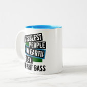 Die coolsten Leute auf Erdspiel-aufrechtem Baß Zweifarbige Tasse (Vorderseite Links)