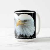 Die dekorierten Nordadler: DNF und Herr Nord Zweifarbige Tasse (VorderseiteRechts)